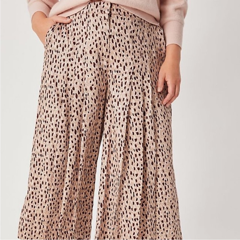 Anthropologie Beige & Black Wide-Leg Printed Pants